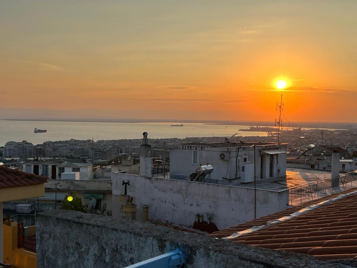 Sunset Apartment Thessaloniki Exterior photo